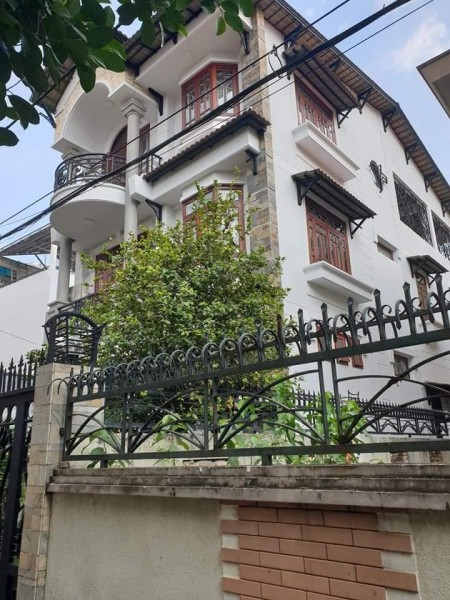 CẦN BÁN TRONG TẾT, BIỆT THỰ THÀNH THÁI, PHƯỜNG 14, QUẬN 10, CHỈ 24.5 TỶ.