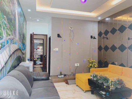 Nhà giá rẻ hàng ngộp covid, 5 lầu Thường Kiệt Quận 10, dt 177m2, chỉ hơn 90tr/m2.
