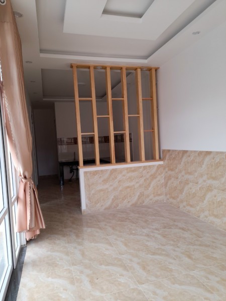 Cần bán nhà Trương văn Hoàng Đà lạt Nhà ngay khu đông dân cư, gần chợ trường học thích hợp định cư lâu dài