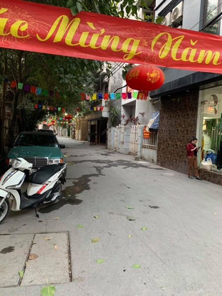 Hiếm !Nhà phân lô cực đẹp, ngõ 121 An Dương Vương – Tây Hồ, 52m2 * 5T, giá 6,1 tỷ. (lô góc)