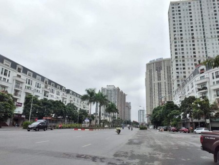 Bán LK Mặt Phố Lê Trọng Tấn Văn Phú Hà Đông 101m 4 tầng giá 13.6 tỷ