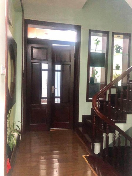 Bán nhà phố Xuân Diệu, Tây Hồ, ô tô, MT 6m. 100m2 18 tỷ