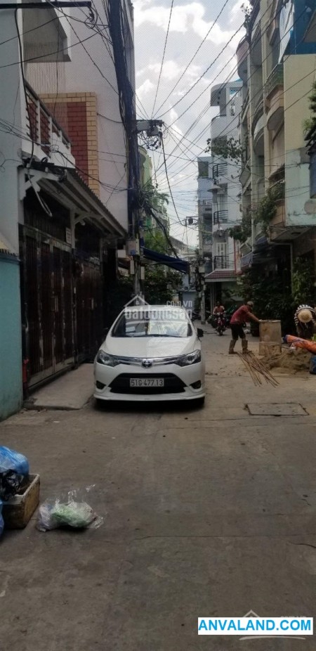 Giám đốc Lãnh sự quán Bán Nhà Ba gác đua, Ngô Quyền, Quận 10, ở ngay kiên cố, 52m2, 5 tỷ 9