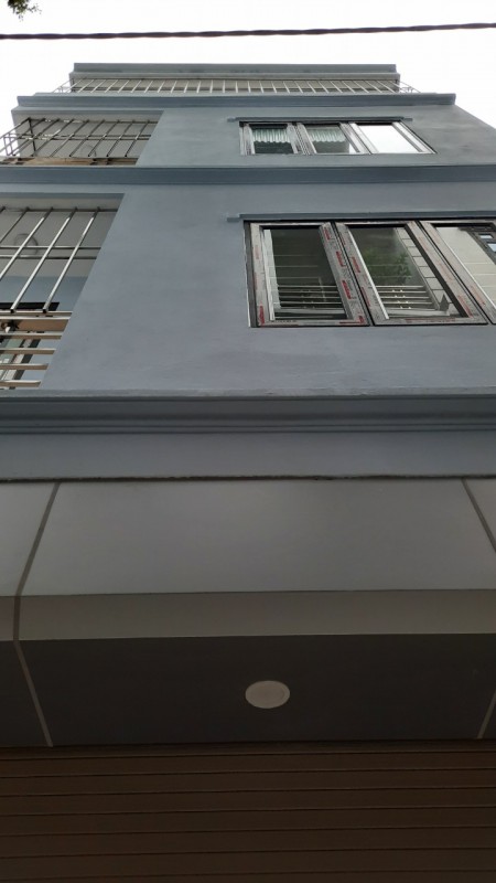 Đón tết nhà vị trí đẹp 42m2 gần ngã tư Vạn Phúc, SĐCC - Chỉ có một căn