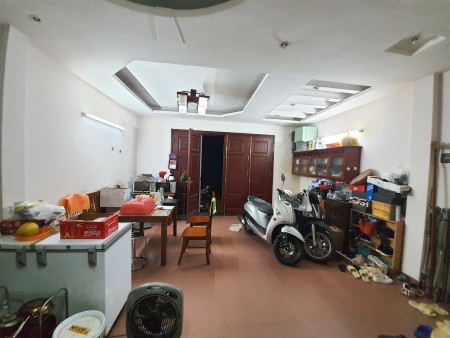 Phân lô oto đỗ cửa nhà mới Hoàng Văn Thái 38m²/ 5,5 tỷ