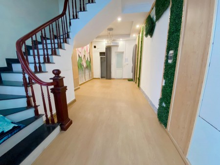 Hoa Hậu, hiếm xịn, Căn góc KD, xe tải tránh, nhỉnh 6 tỷ, 52m2, 5 tầng, Hoàng Mai