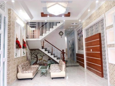 Cần bán gấp, căn nhà đường Hòa Hưng, DT45m2, Giá 5 tỷ