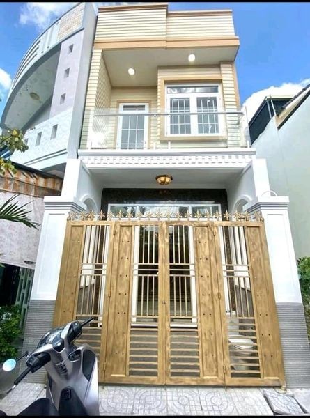 Nhà 1 trệt 1 lầu giá rẻ mừng xuân, cách đường Đinh Đức Thiện 200m