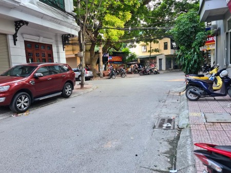 Bán nhà phố Lạc Chính, Ba Đình. Ô tô, Kinh Doanh, 90m2 10 tỷ