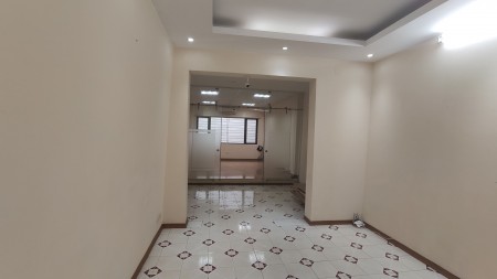 Chính chủ cho thuê nhà, thiết kế tầng 1-2 làm văn phòng, hiện đại, tiện nghi