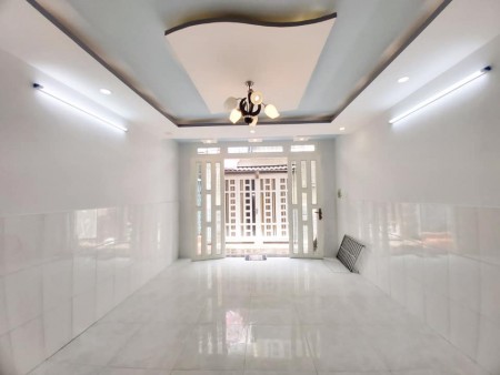 Bán nhà hẻm 3m Lạc Long Quân, 35m2, GIÁ 3.45 TỶ, LH 0914648319, Nhà xây dựng kiên cố