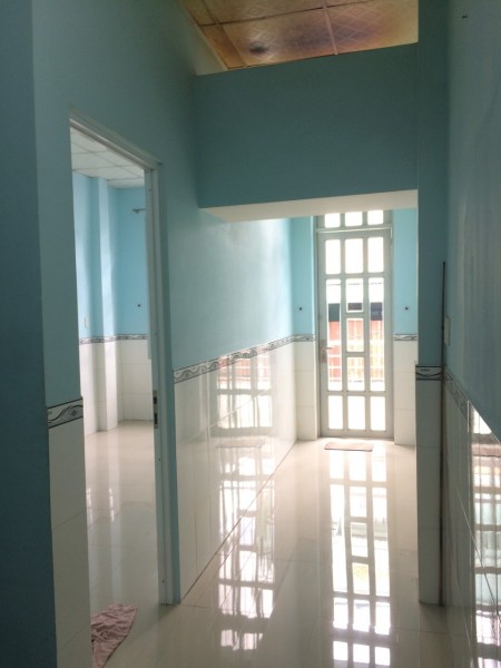 Nhà cho thuê nguyên căn đường số 4 ngay ngã tư bốn xã