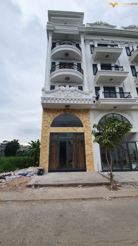 Bán gấp nhà 5 tầng, đầy đủ tiện nghi, mặt đường rộng, có thang máy tại p15, Gò Vấp