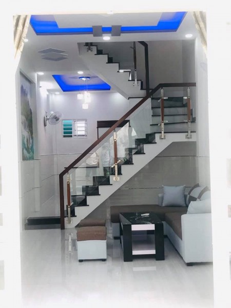 Bán nhà hẻm 5m Lạc Long Quân, 30m2, GIÁ 3.3 TỶ, LH 0914648319, Nhà xây dựng kiên cố