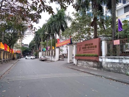 Mảnh Đất Siêu Hót Trung Tâm Mai Dịch. Dt 46- Mt4,9m Giá Chỉ 5,9 Tỷ.