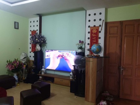 Cho thuê căn hộ 2 phòng ngủ, 2 VS, 100m2 tại 262 Nguyễn Huy Tưởng, Thanh Xuân, Hà Nội