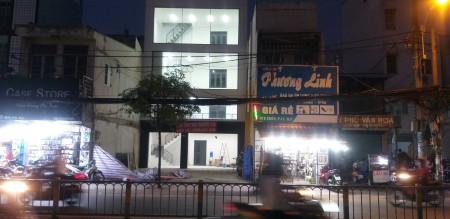 NHÀ MẶT TIỀN NGUYÊN CĂN CHO THUÊ - CMT8 DT: 40m2 (8x5)