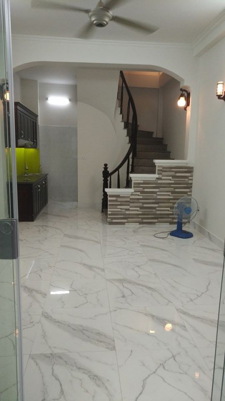 Cần tiền bán nhà ngõ Trung Tả, Khâm Thiên giá 1.28 tỷ, 20mx3T, ở luôn