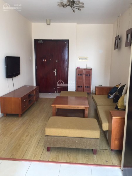 Mình cần cho thuê căn hộ 80m2, 2 PN, nhà sạch chính chủ, cc Central Garden, giá 11 triệu/tháng
