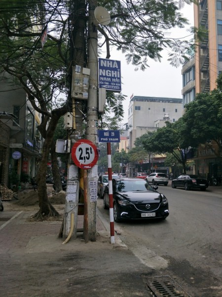 Cần bán gấp nhà mặt ngõ 29 Phố Trạm, gara ô tô, 65m2, 4T, 5 tỷ. Kinh doanh.