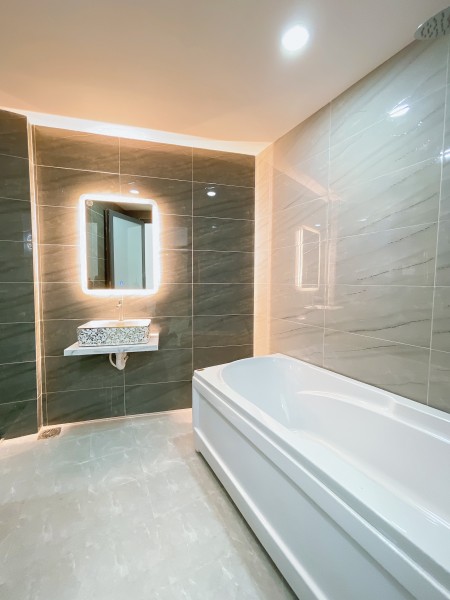 Bán nhà đẹp 1 lầu gần mặt tiền đường Phạm Hùng P9 Q8