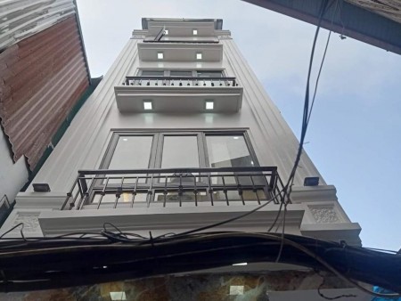 Bán Nhà Đường Láng, Lô Góc 3 Thoáng, 30m Ra Phố, 45m2 X 5 Tầng.