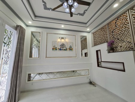 Bán nhà hẻm 8m Đồng Đen, 60m2 4.5x13,4 tầng, GIÁ 7 TỶ, LH 0914648319, Nói không với lộ giới