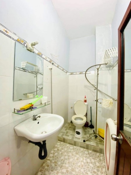 Chủ kẹt bán gấp nhà HXH Phạm Văn Chiêu 4 tầng 178m2, vị trí đẹp, nhỉnh 4 tỷ