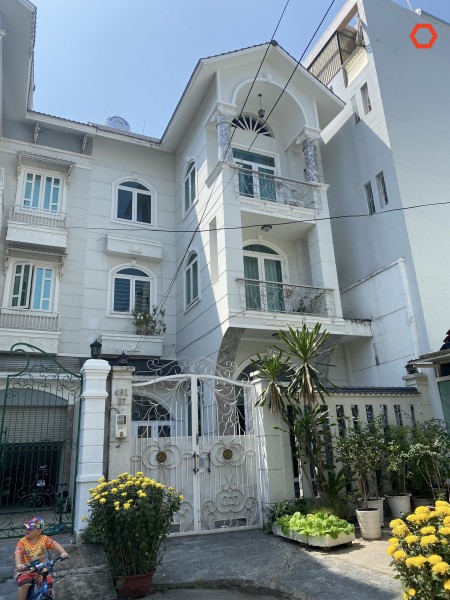 Khu Biệt Thự Nơ Trang Long 7,5x18. Trệt 3lầu, 4pn, full Nội thất.