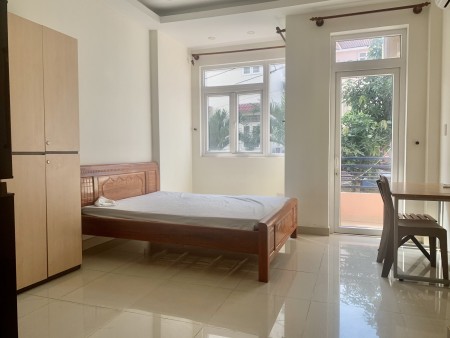 CĂN HỘ FULL NỘI THẤT TẠI TRẦN NÃO Q2 - GIÁ CHỈ 5.5 TR/THÁNG