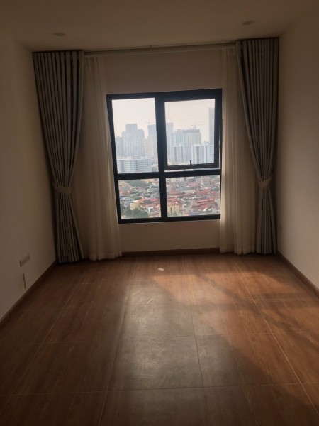 Cần cho thuê căn hộ 2pn đồ cơ bản vào ở luôn cc Samsora hà đông , giá 7 tr. lh: 0962027838