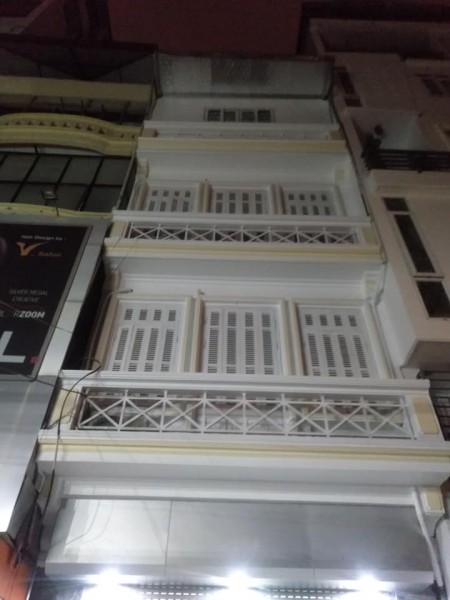 NHÀ PHÂN LÔ - CÁCH MẶT PHỐ HUỲNH THÚC KHÁNG 20M - MẶT NGÕ OTO TẢI TRÁNH - DT 52M2, MT 4,5M
