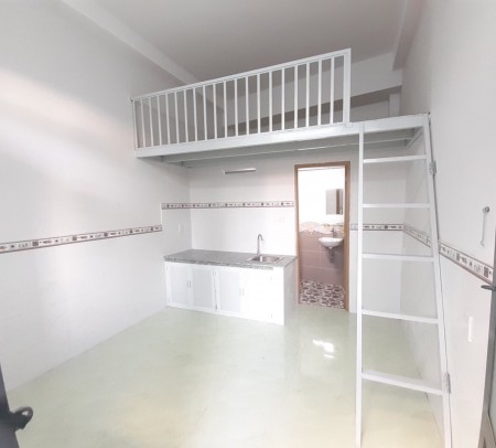 LÌ XÌ ĐẦU NĂM VÀ GIẢM GIÁ PHÒNG - PHÒNG CÓ GÁC THỐNG NHẤT P16 GÒ VẤP