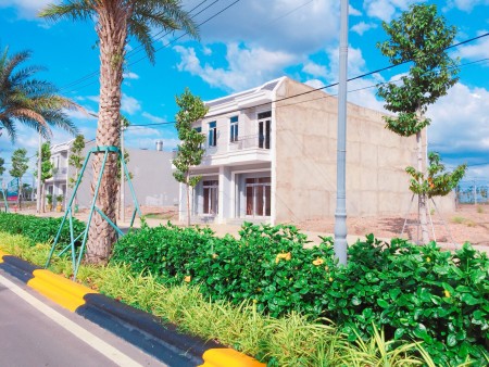 Nhà khu đô thị, đã có sổ riêng, thanh toán 10% nhận nhà ngay