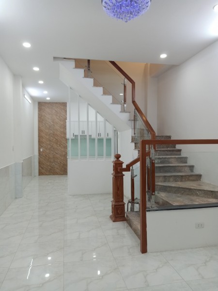 Bán nhà hẻm 656 Quang Trung, P11, Gò Vấp, 4x12m, 1 trệt, 1 lầu, 3.98 tỷ