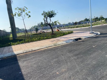 Cần bán 2 miếng đất thổ cư ngay KCN Cầu Tràm, sổ sẵn sang tên