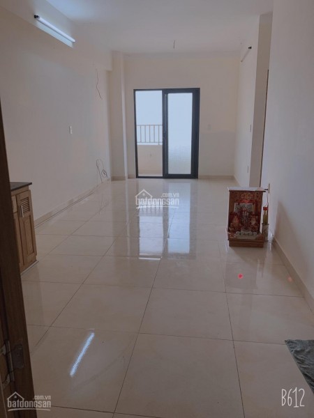 Chung cư Tecco Bình Tân cần cho thuê căn hộ 67m2, 2 PN, kiến trúc đẹp, giá 5.5 triệu/tháng
