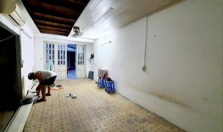 Bán nhà nát hxh Cách Mạng Mạng Tháng 8 Quận 10 45m2 4.6 tỷ 20m ra hẻm xe tải