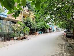 Bán gấp nhà ngõ 121 Kim Ngưu giá 11.5 tỷ, 210m2, MT 10.5m, SĐCC
