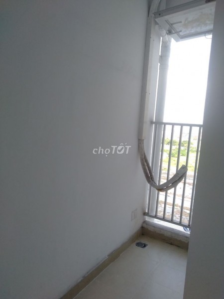 Nữ ở GHÉP CHUNG CƯ CITIHOME 2PN-2WC FULL NỘI THẤT