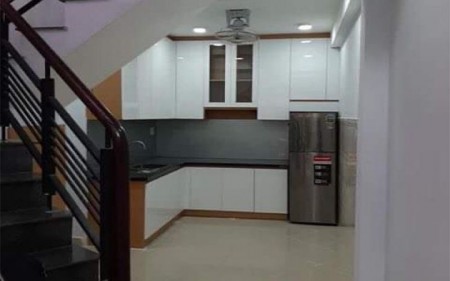 BÁN NHÀ HUỲNH VĂN BÁNH PHÚ NHUẬN - 38M2 CHỈ NHỈNH 4 TỶ - Ô TÔ - CÁCH NHÀ 20M2
