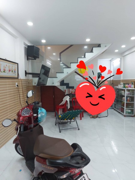Nhà mới xây, ôtô đỗ cửa. Lạc Long Quân, P.8, Tân Bình. 4,95 tỷ