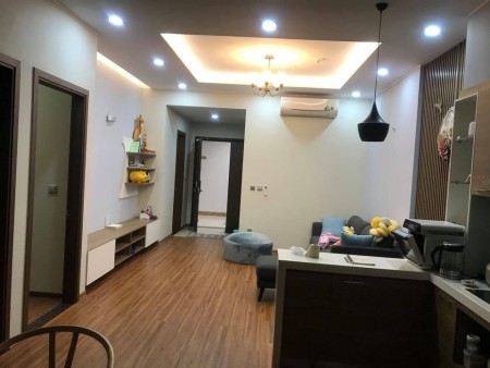 CH 03PN, 93m2, HC: Nam, tầng đẹp, full đồ giá chỉ 40tr/m2 tại Tràng An Complex.