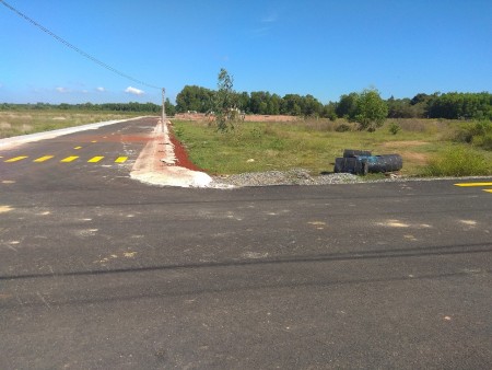 Đất biển Hồ Tràm cho khách lấy lộc đầu năm chỉ 1,5 tỷ. DT 153m2 cách biển 2,3km. Mặt tiền đường ODA 12m