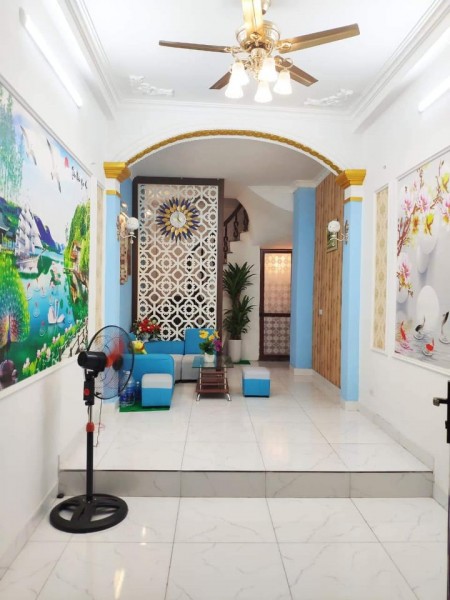 Nhà đẹp NGÕ BA GÁC ĐUA , MUA NGAY THÌ ĐƯỢC, 25 M2, 6 TẦNG NHÀ MỚI.