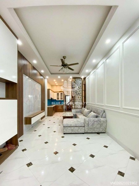 Bán nhà mới tinh cách phố Bùi Xương Trạch chỉ 50m
