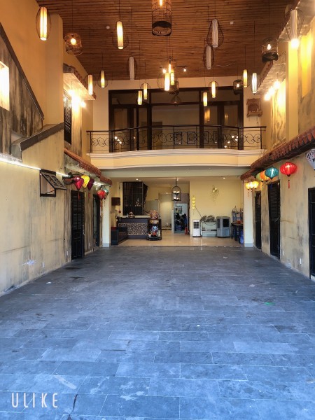 Cho thuê nhà mặt tiền đường 2/9 hải châu đà nẵng diện tích 210 m² ngang 7m