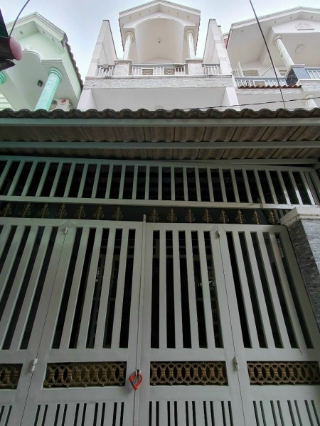 Nhà phố 2 lầu sổ riêng hẻm 1886 Huỳnh Tấn Phát,Thị trấn Nhà Bè giá 3,65 tỷ