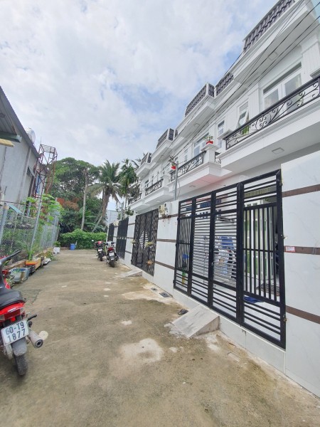 GIÁ : 4.500.000 / Tháng – 118m Hợp đồng 02 năm giá tốt