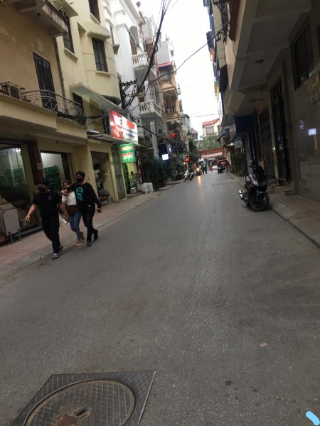 Bán nhà Lê Thanh Nghị, HBT, Phân lô, Ô tô chạy, Vỉa hè, 47m2, 3T, mt4M, 7.8 tỷ
